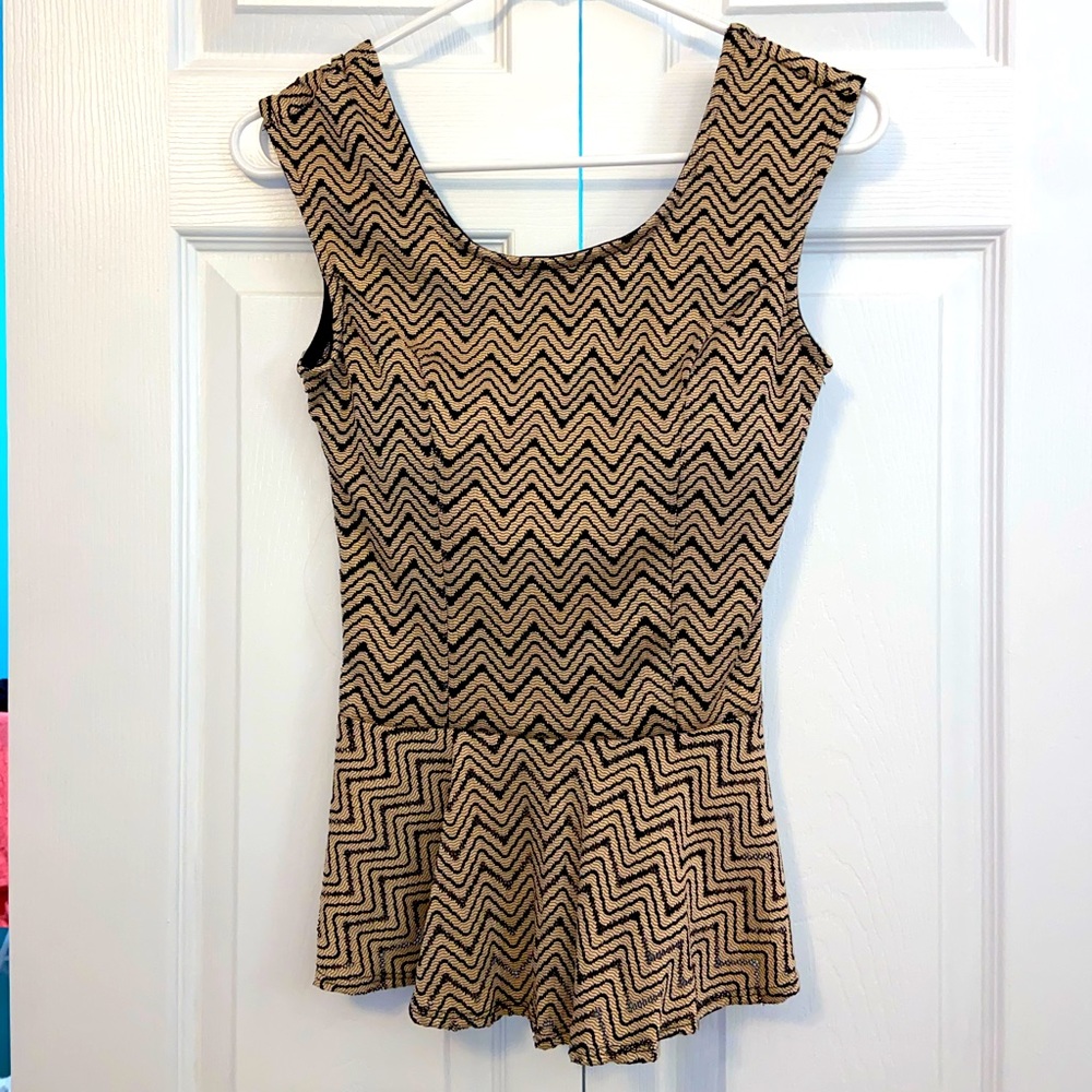 Chevron Pattern Peplum Top